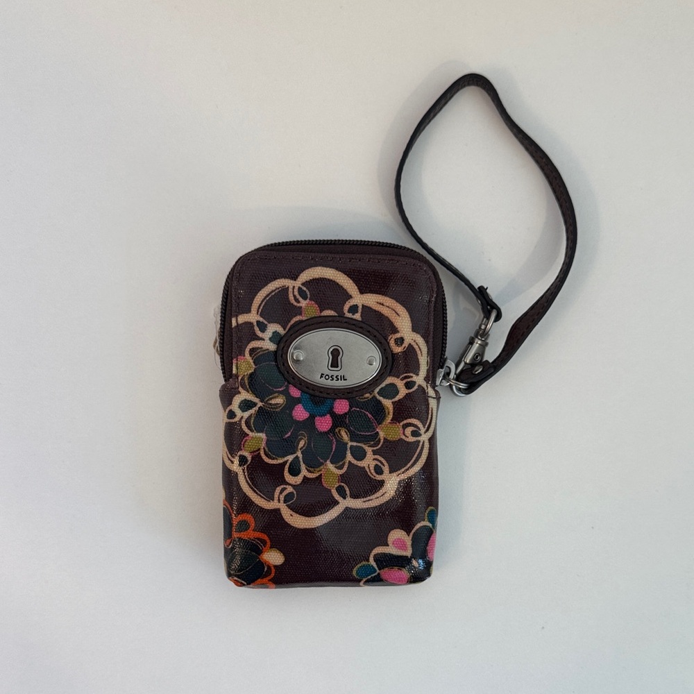 Fossil Floral Wristlet